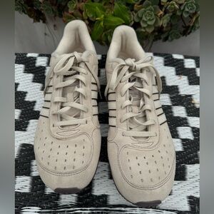 Adidas women’s Detroit sneakers